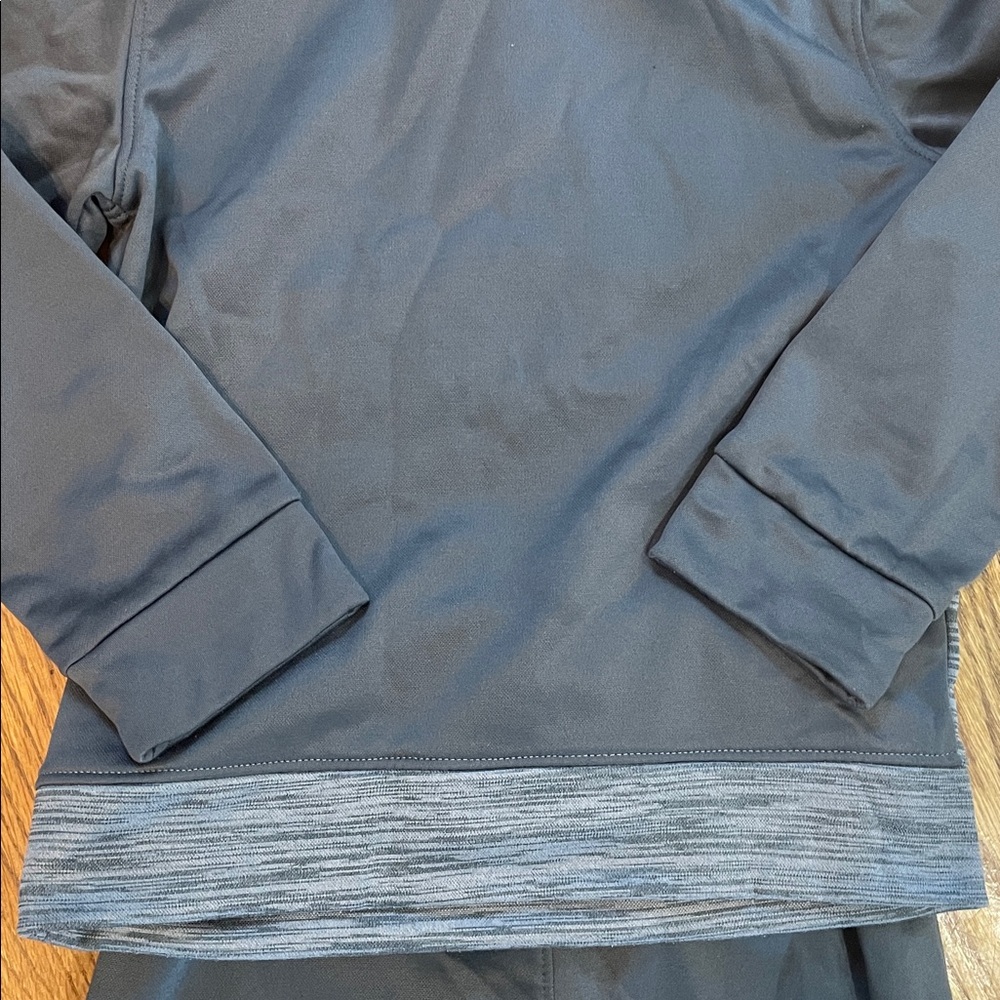 Boy’s Under Armour Matching Sweatsuit. Size 5. Excellent to Like New Condition. - Picture 13 of 13